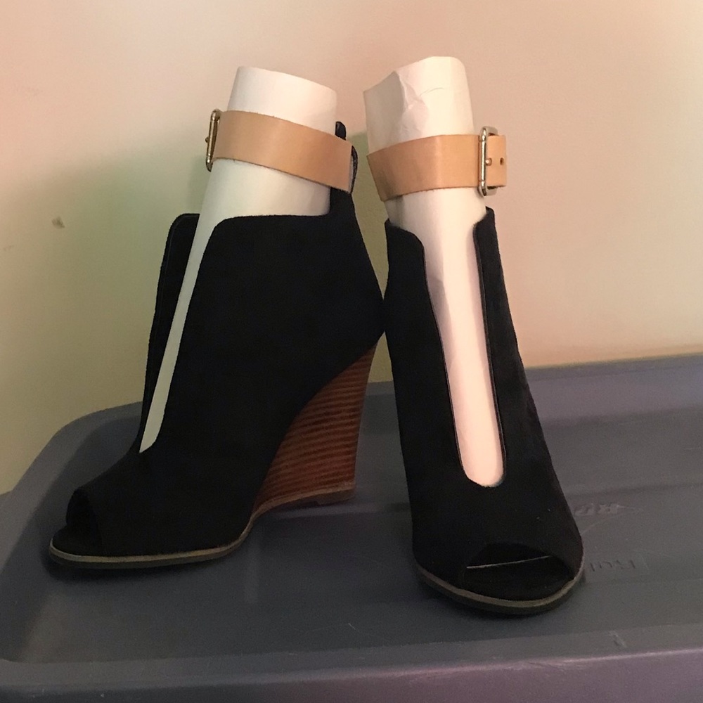 Black and Brown wedges